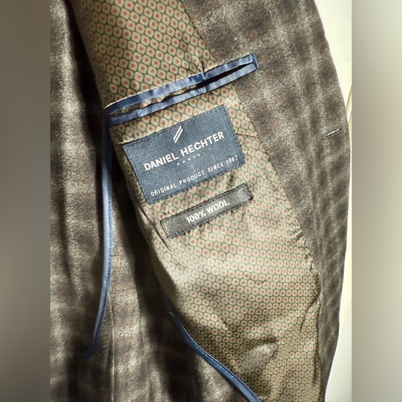 Daniel Hechter brown and Gray wool Sport Coat with windowpane plaid 42S - Picture 7 of 10
